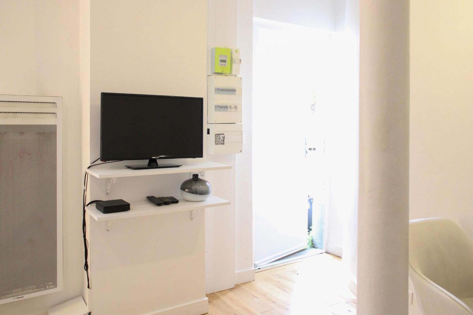And Comfortable Apartment *